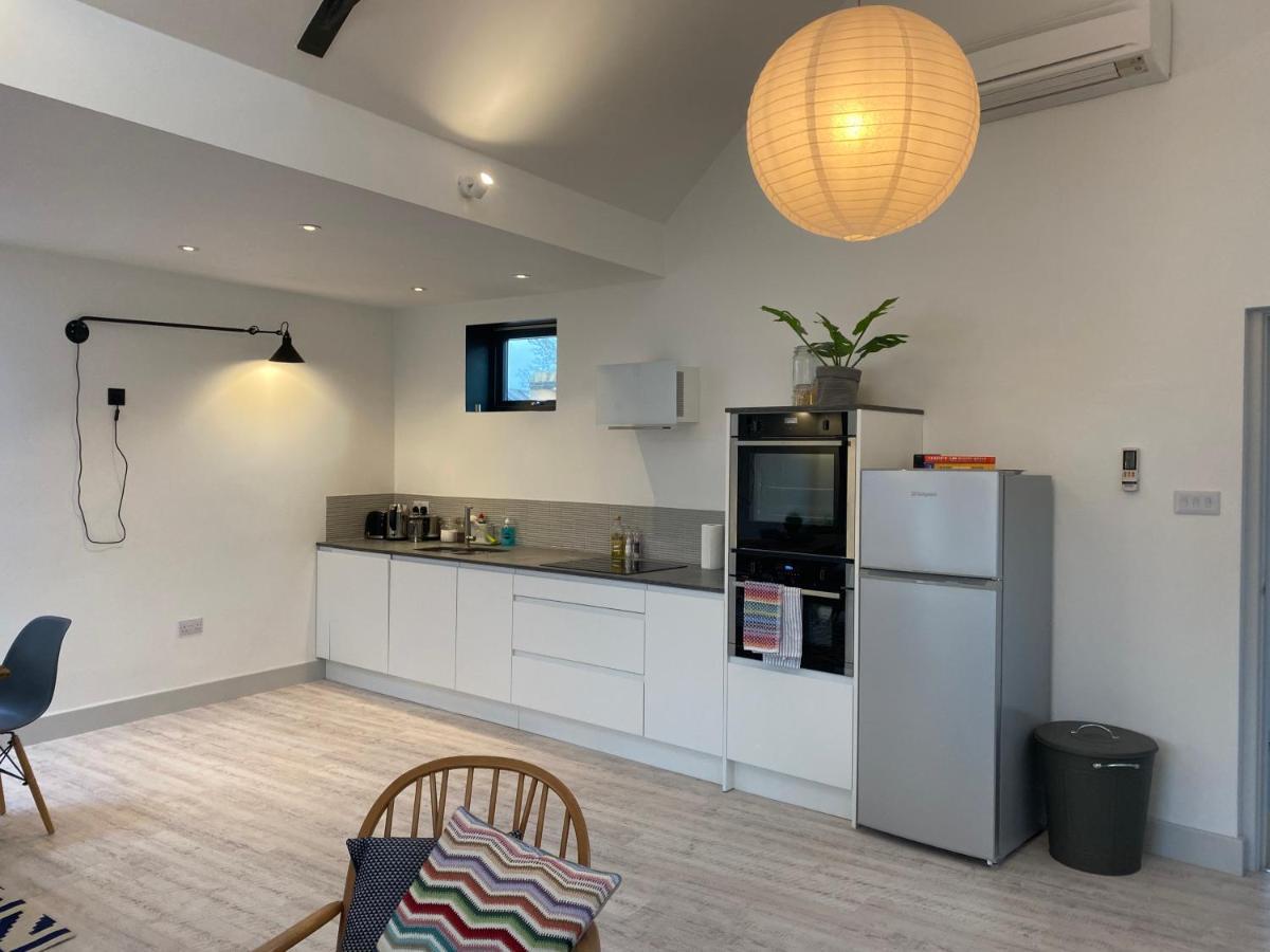 May Road, Stylish Townhouse Twickenham Esterno foto